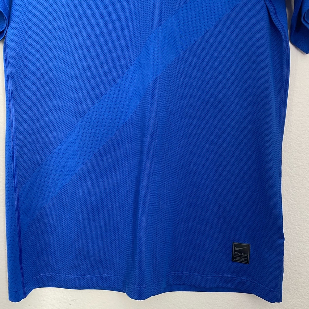 SOLD    Nike • Champion Short Sleeve Shirt - Picture 3 of 13